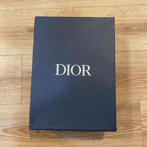 Dior B22 White and Silver (Reflective) - Picture 8 of 8